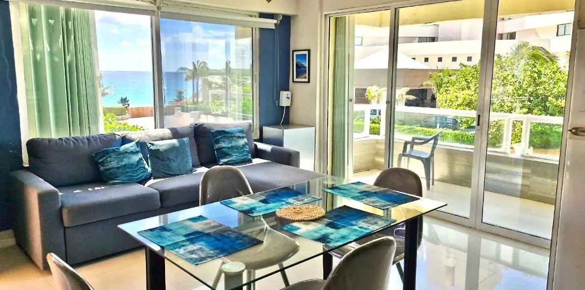 Brisas Shores 209 Beachfront Apartment With Terrace, Cancun Hotel Zone, 1 Bedroom